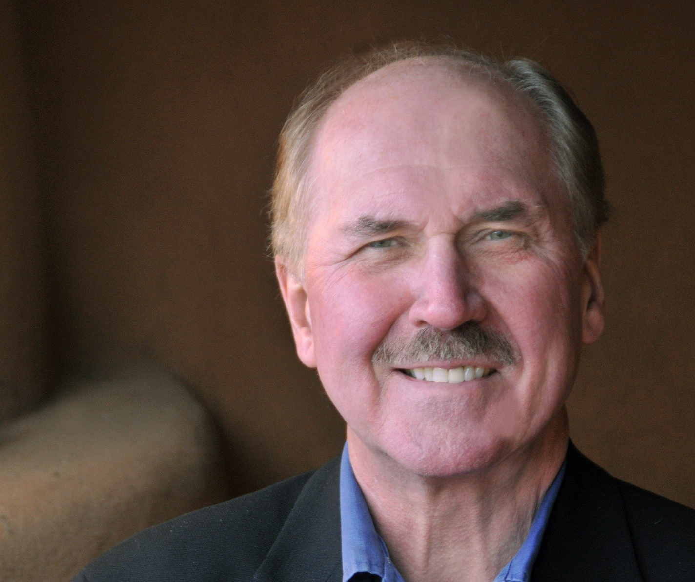 2015-03-22-1427023766-1738863-DavidMorrellc.JenniferEsperanza