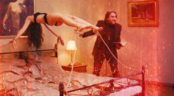 Photo-5-Skin_Creepers_2.889.1